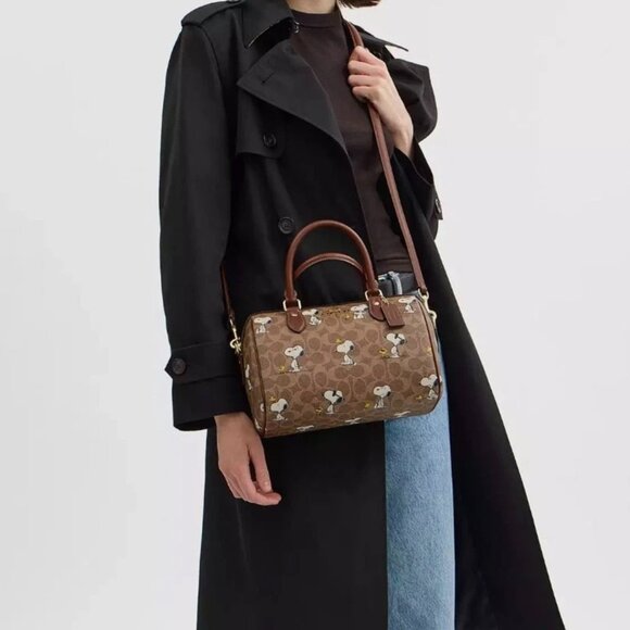 SOLDCoach X Peanuts Rowan Satchel Bag In Signature Canvas With Snoopy Print - Picture 14 of 15